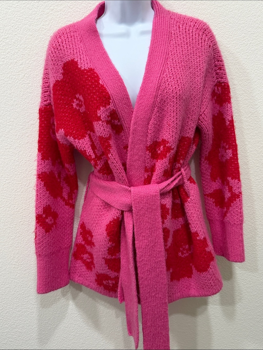 KATE SPADE Pink Knit Floral Wrap Cardigan with Red Blooms $75